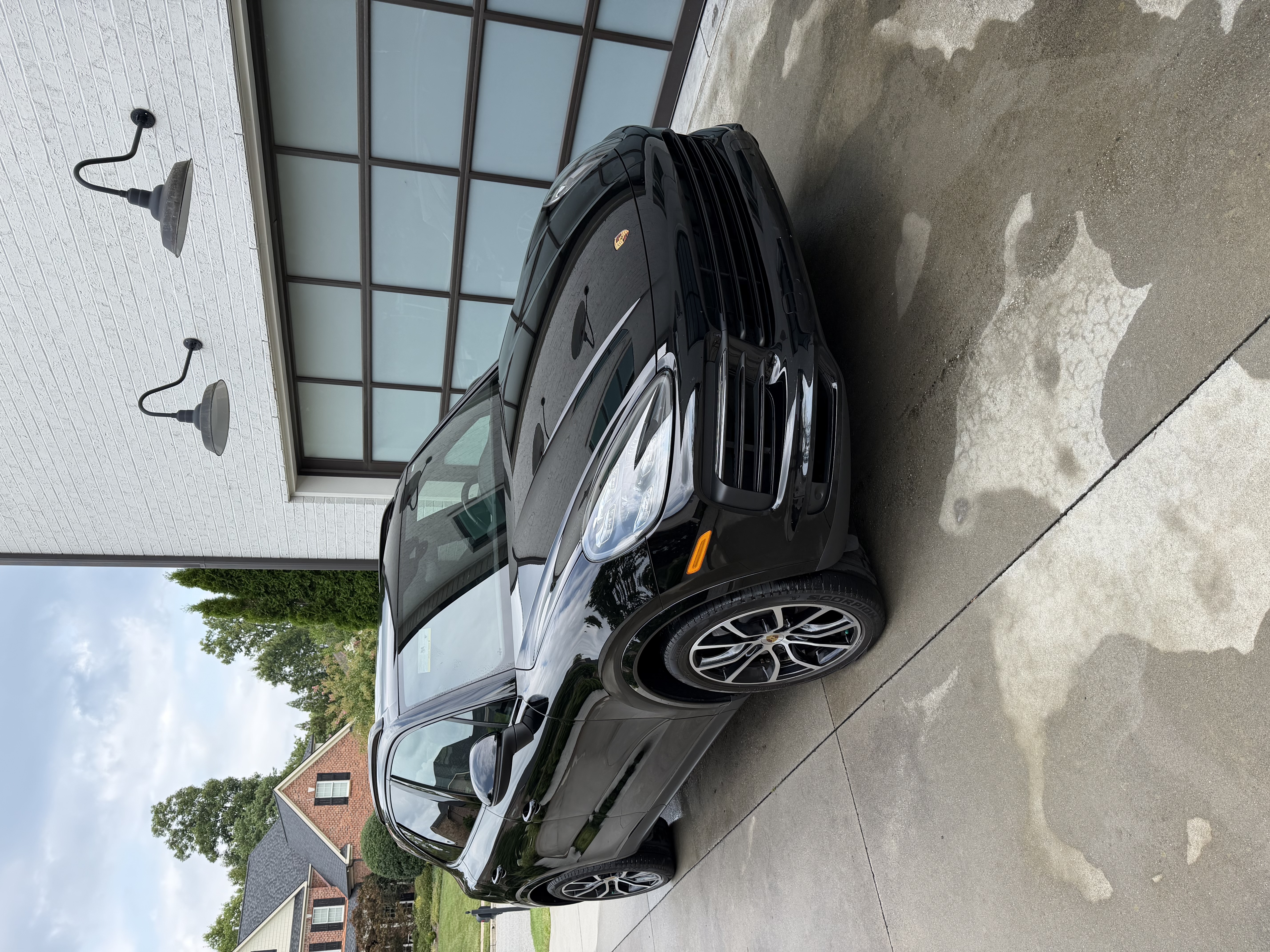Used 2019 Porsche Cayenne AWD/4WD image 9
