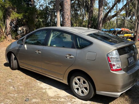 Used 2008 Toyota Prius Touring FWD image 8