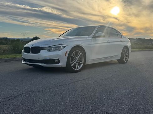 Used 2016 BMW 340i xDrive Sedan image 2