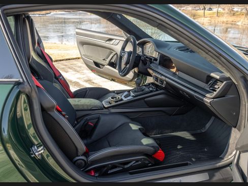 Used 2026 Porsche 911 GT3 image 14