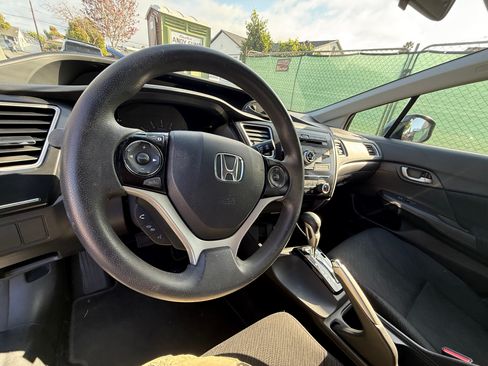 Used 2013 Honda Civic LX image 10