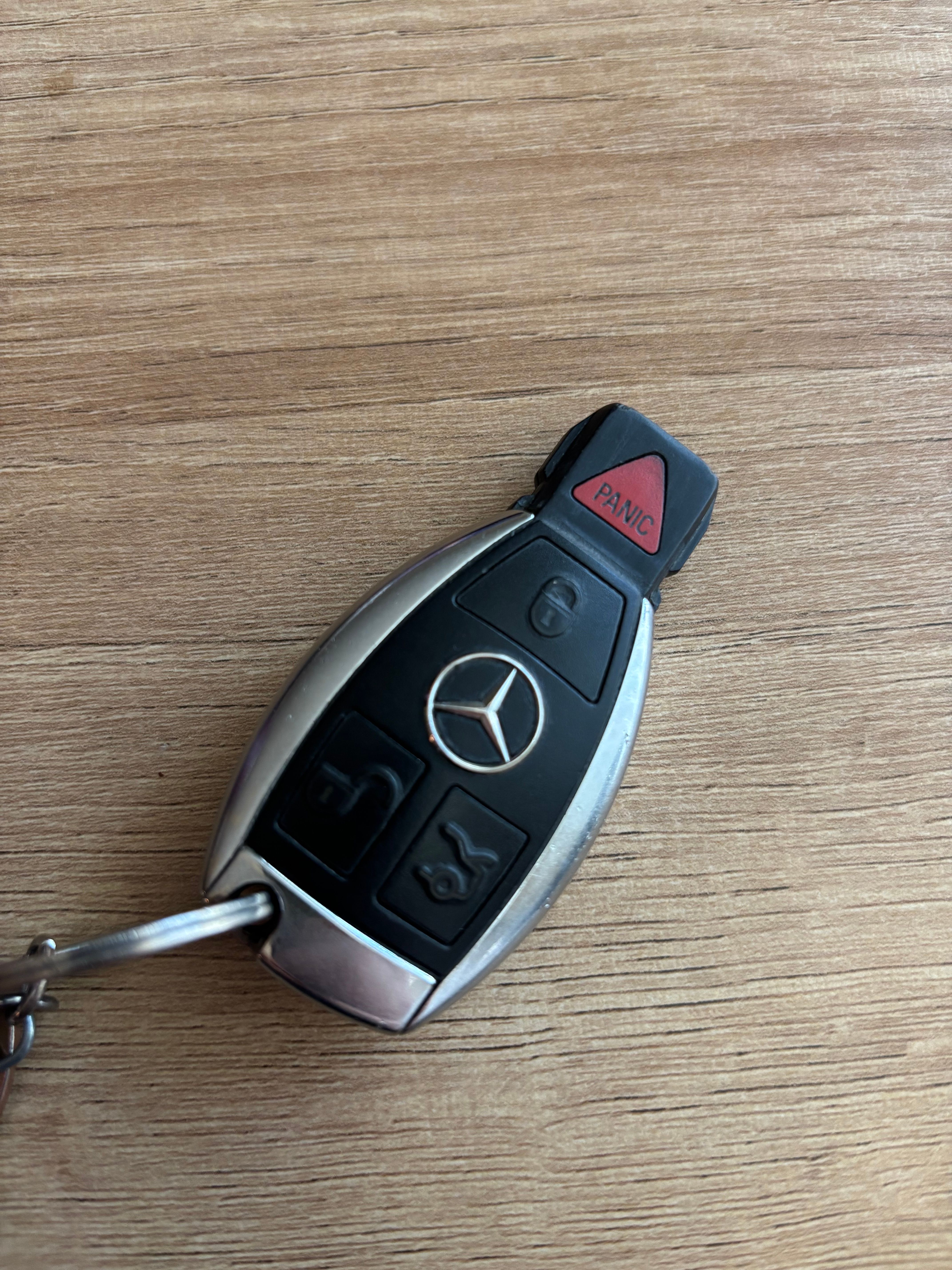 Used 2011 Mercedes-Benz C 300 Sedan image 22