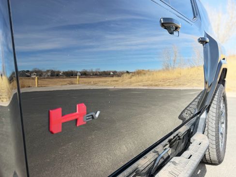 Used 2025 GMC Hummer EV 3X w/ LPO, Sport Package image 20