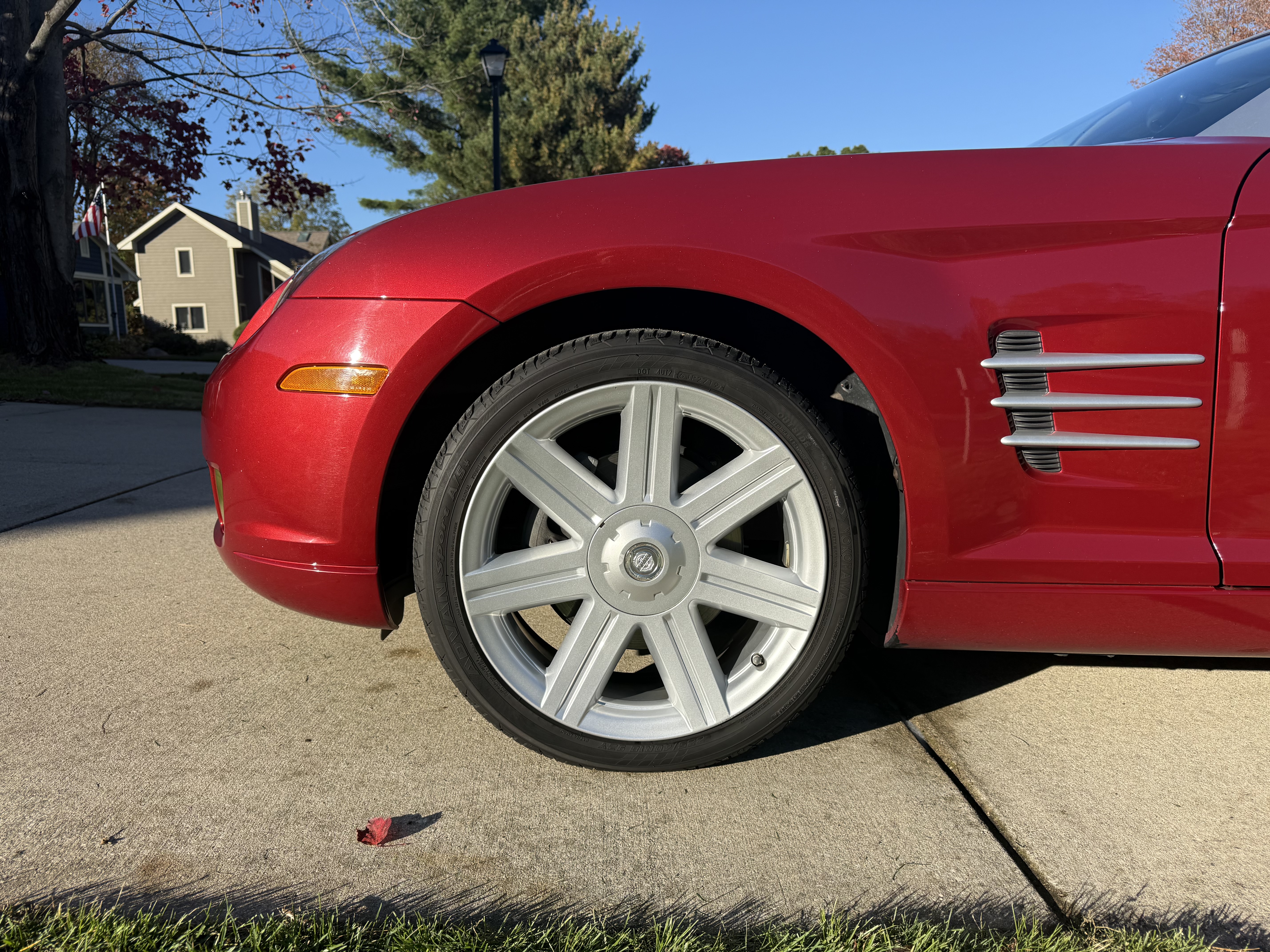 Used 2005 Chrysler Crossfire Limited RWD image 19