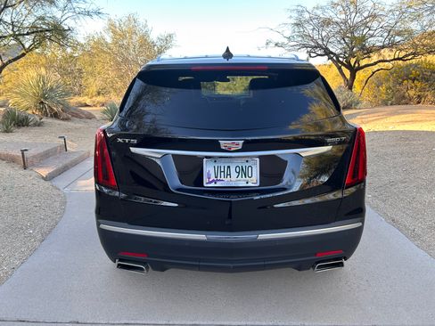 Used 2025 Cadillac XT5 Luxury image 9