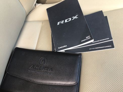 Used 2017 Acura RDX FWD w/ Technology Package image 11