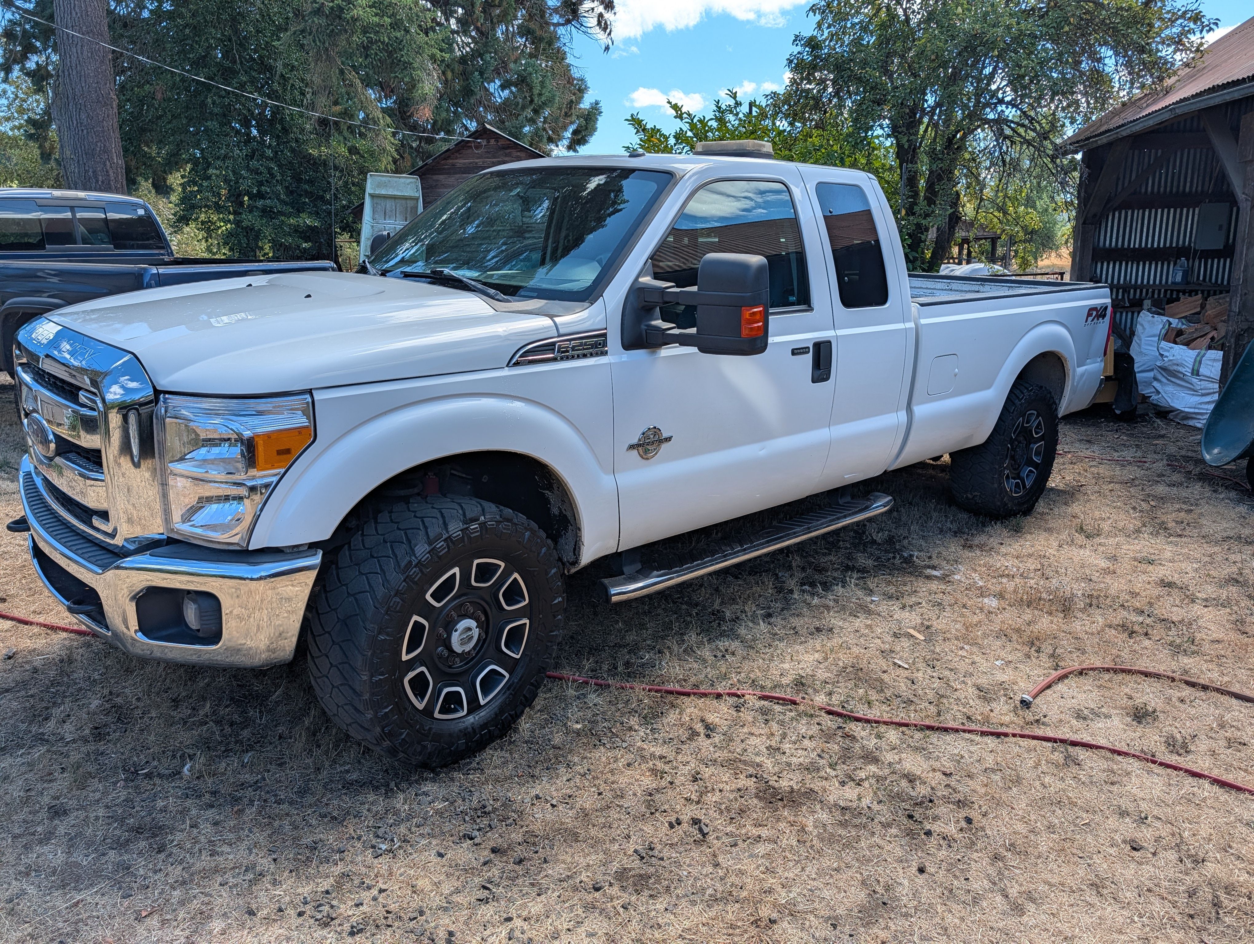 Used 2015 Ford F250 XLT w/ XLT Value Package AWD/4WD image 2