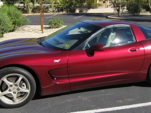 Used 2003 Chevrolet Corvette Coupe w/ Preferred Equipment Group image 4