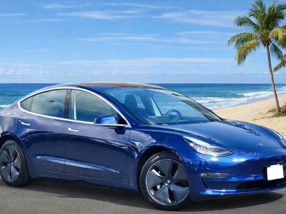 Used 2019 Tesla Model 3 Standard Range Plus