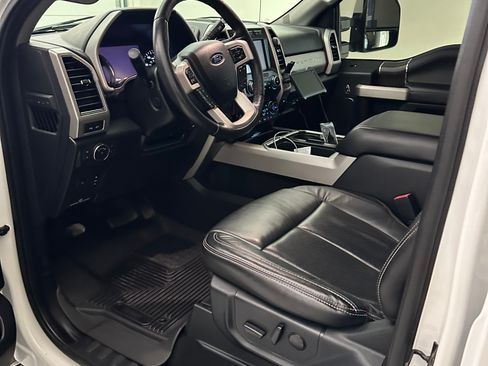 Used 2020 Ford F350 Lariat w/ Lariat Ultimate Package image 6