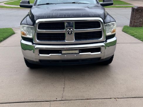 Used 2012 RAM 2500 ST w/ Chrome Appearance Group AWD/4WD image 2