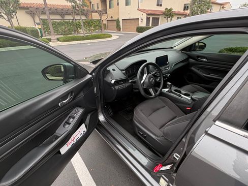 Used 2019 Nissan Altima 2.5 S image 9