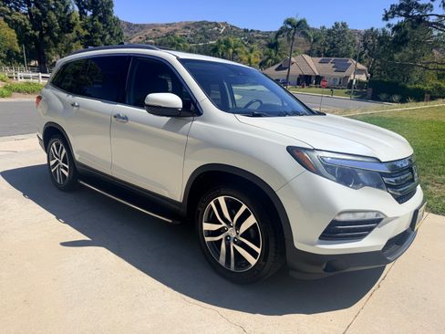 Used 2016 Honda Pilot Elite image 5