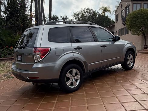 Used 2011 Subaru Forester 2.5X image 4