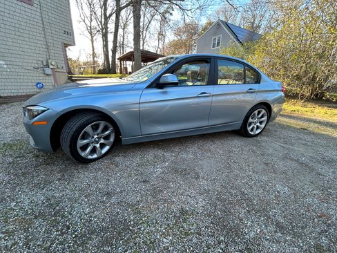 Used 2015 BMW 328i xDrive Sedan AWD/4WD image 1