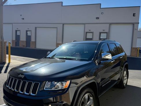 Used 2015 Jeep Grand Cherokee Limited image 1