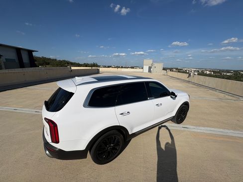 Used 2021 Kia Telluride SX w/ SX Prestige Package AWD/4WD image 9