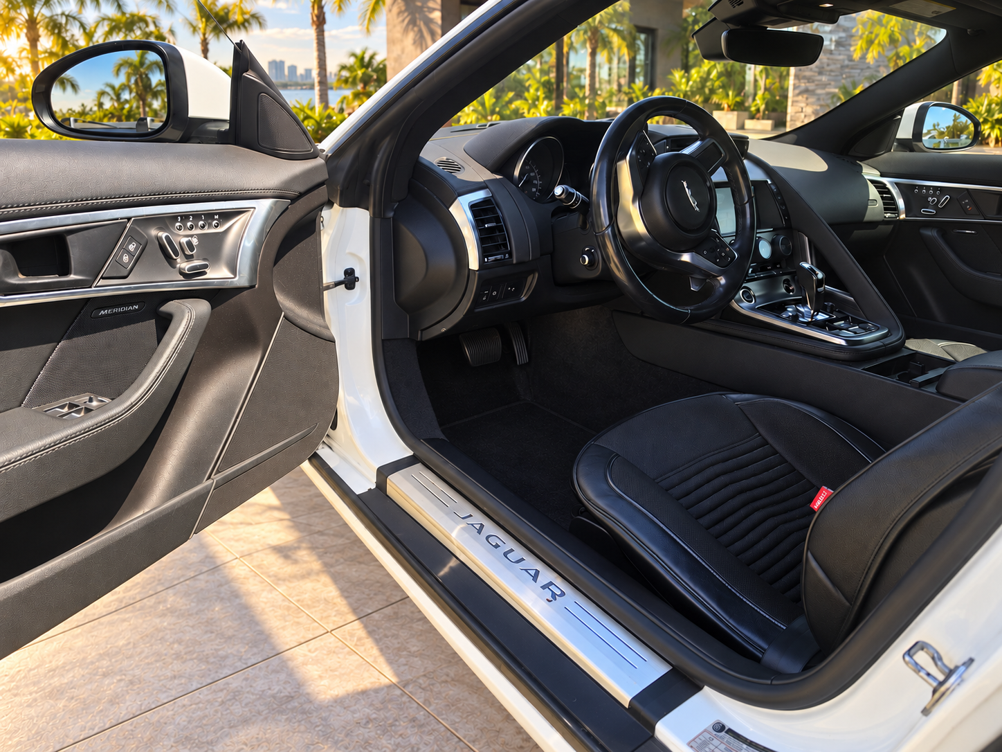 Used 2018 Jaguar F-TYPE Convertible RWD image 21