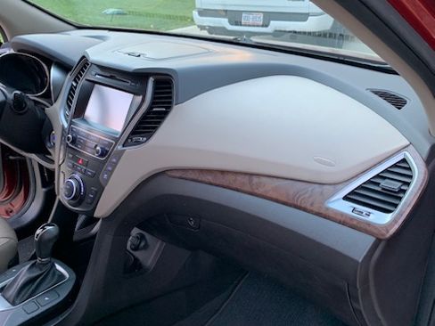 Used 2018 Hyundai Santa Fe SE w/ SE Premium Package 02 image 10