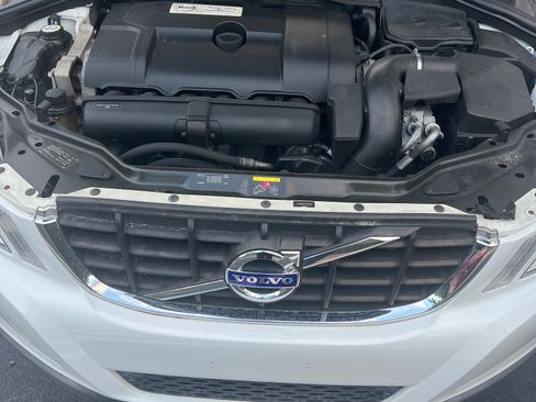 Used 2012 Volvo XC60 3.2 AWD/4WD image 9