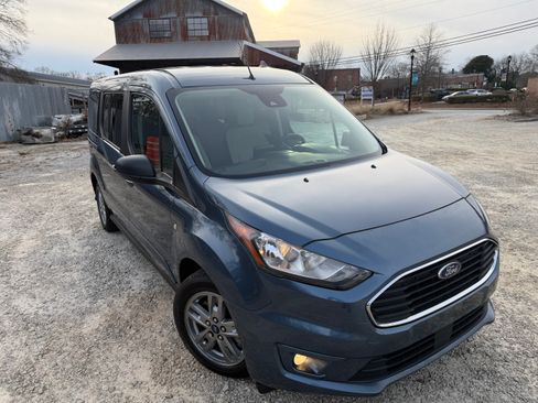 Used 2022 Ford Transit Connect XLT w/ Trailer Tow Package image 18