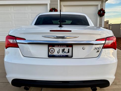 Used 2014 Chrysler 200 S image 9