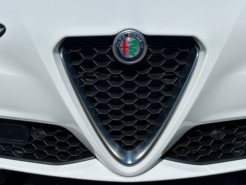 Used 2021 Alfa Romeo Giulia Sprint w/ Sun & Sound Package image 12