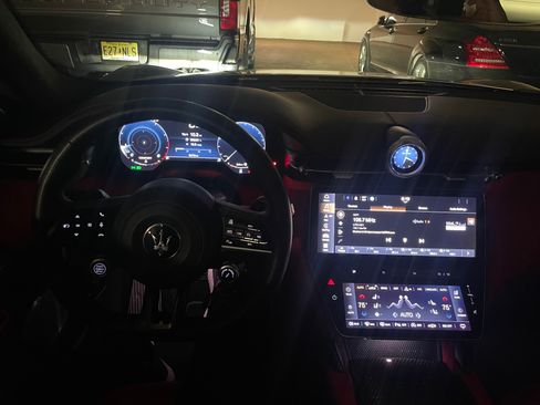 Used 2024 Maserati GranTurismo Trofeo image 23