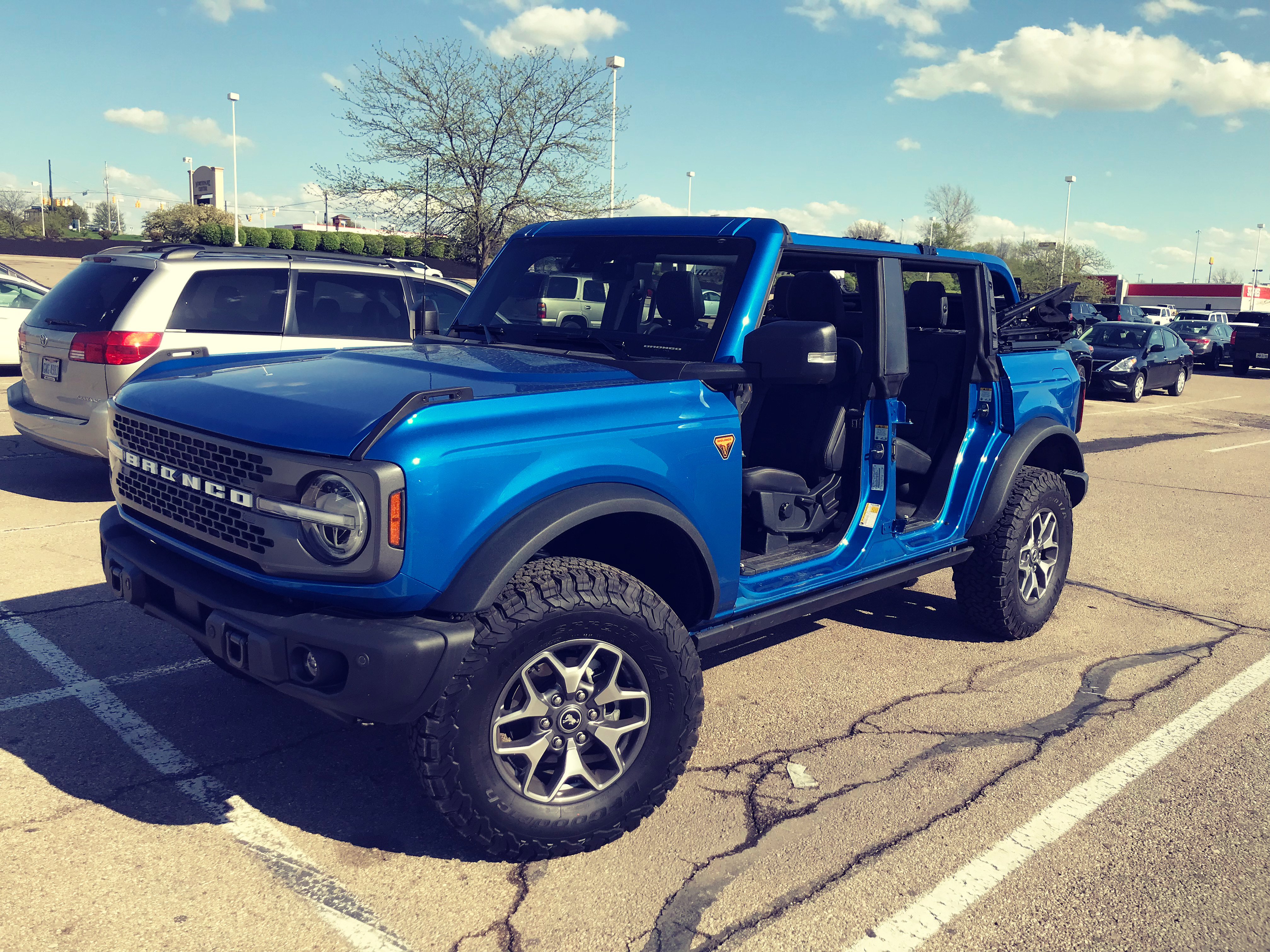Used 2022 Ford Bronco Badlands AWD/4WD image 1