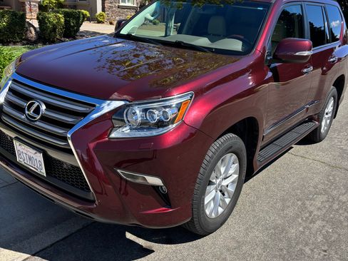 Used 2017 Lexus GX 460 Premium w/ Premium Package image 1