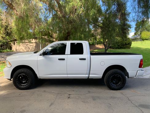 Used 2015 RAM 1500 Express image 8