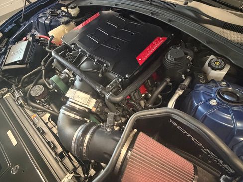 Used 2021 Chevrolet Camaro ZL1 RWD image 14