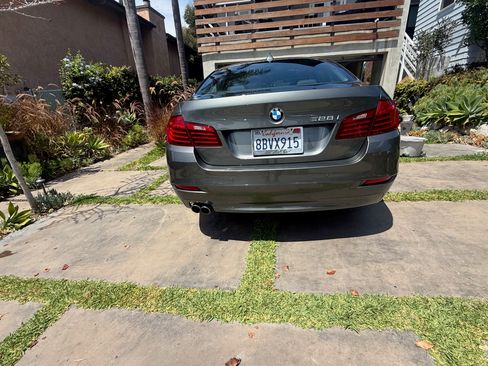 Used 2015 BMW 528i Sedan RWD image 4