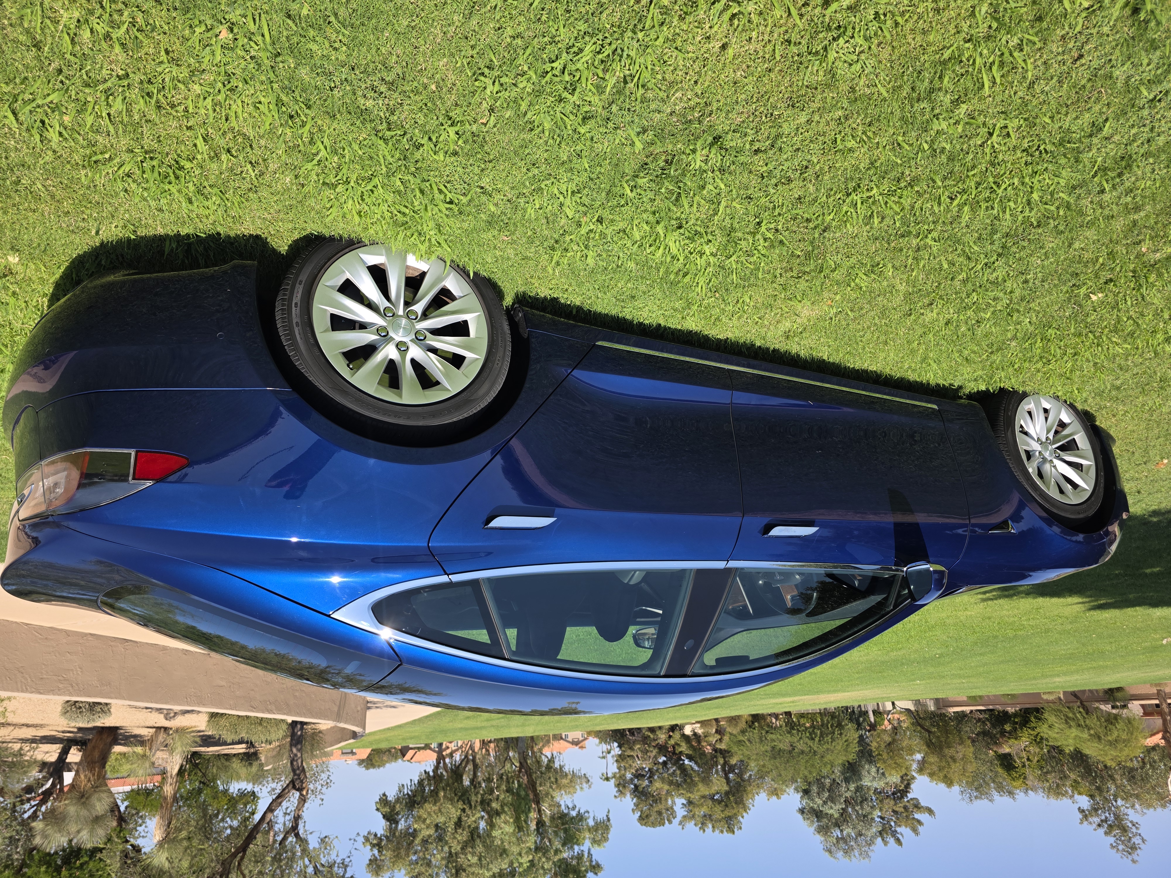 Used 2020 Tesla Model S AWD image 2