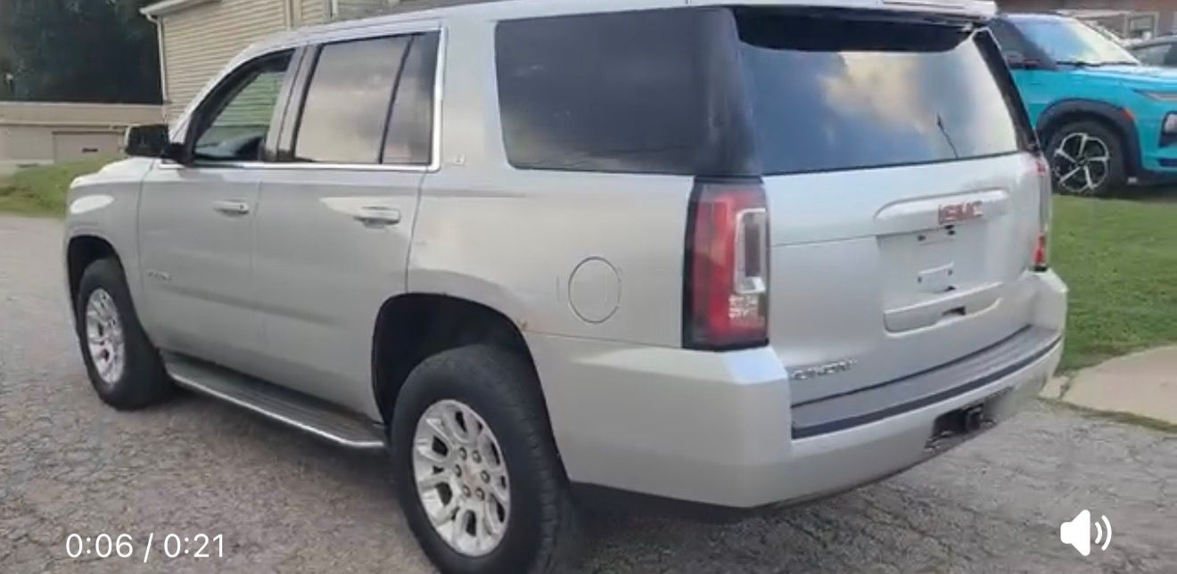 Used 2016 GMC Yukon SLT w/ Open Road Package AWD/4WD image 16