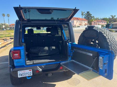 Used 2021 Jeep Wrangler Unlimited Rubicon 4xe w/ Dual Top Group image 9