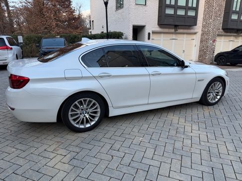 Used 2014 BMW 528i Sedan image 10