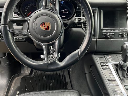 Used 2016 Porsche Macan S image 8