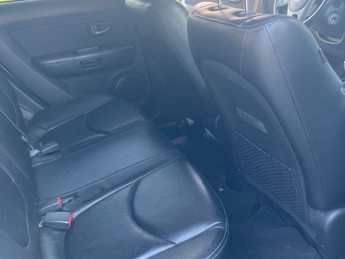 Used 2010 Kia Soul + w/ Ghost Special Edition Pkg FWD image 9