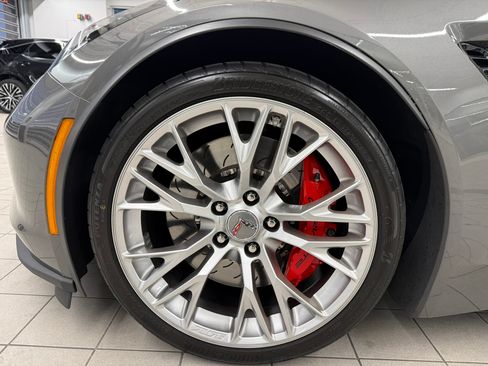 Used 2016 Chevrolet Corvette Z06 w/ 2LZ Preferred Equipment Group image 15