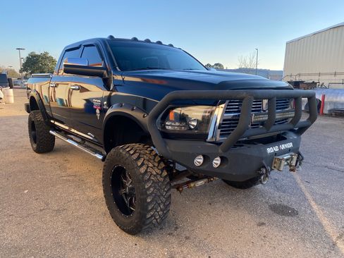 Used 2010 Dodge Ram 2500 Truck Laramie w/ Chrome Accents Group image 8