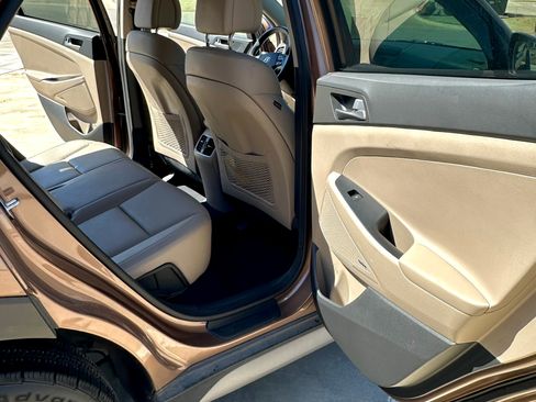 Used 2017 Hyundai Tucson SE Plus image 14