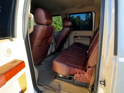 Used 2012 Ford F250 King Ranch w/ King Ranch w/Chrome Pkg AWD/4WD image 9