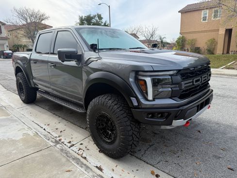 Used 2025 Ford F150 Raptor AWD/4WD image 2