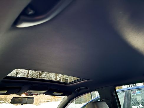 Used 2012 Volkswagen Golf 4-Door image 21