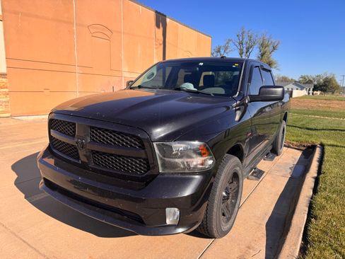 Used 2015 RAM 1500 Express AWD/4WD image 5
