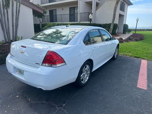 Used 2016 Chevrolet Impala LT image 5