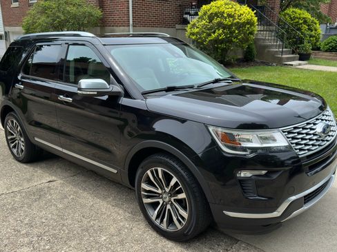 Used 2019 Ford Explorer Platinum AWD/4WD image 1