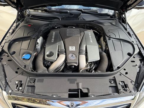 Used 2015 Mercedes-Benz S 63 AMG 4MATIC Sedan image 21