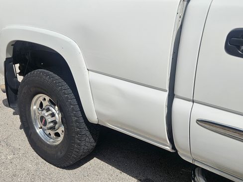 Used 2004 GMC Sierra 2500 SLE RWD image 5